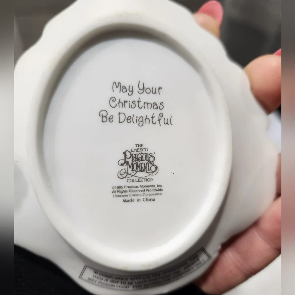 Merry Christmas Precious Moments Decorative Plate - Picture 2 of 3